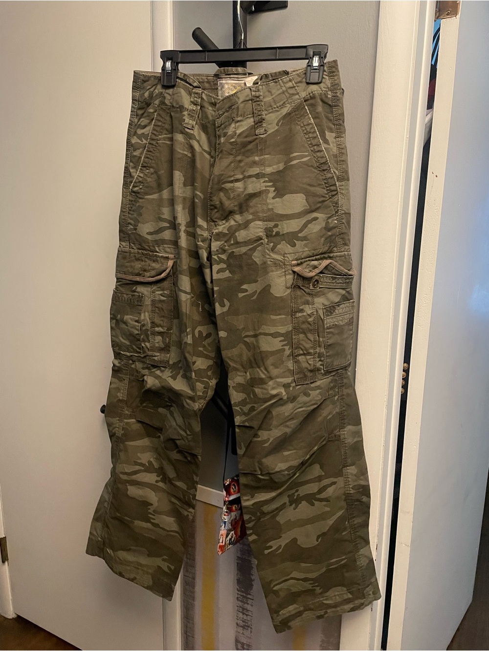 NOBO Men's Olive Camo Cargo Pants